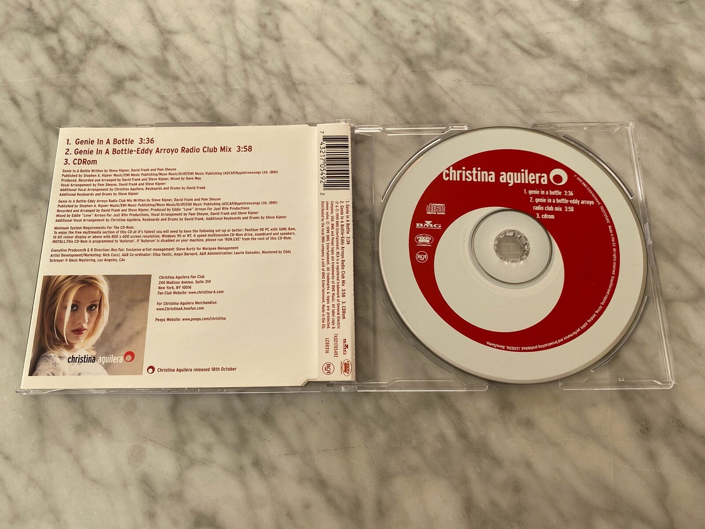 Christina Aguilera – Genie In A Bottle (1999) [UK PRESS]