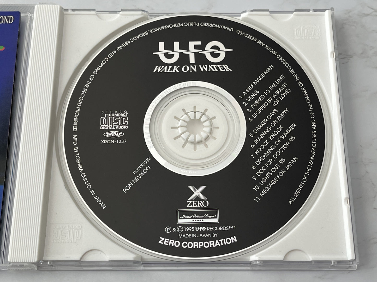 UFO – Walk on Water (OBI) (1995)