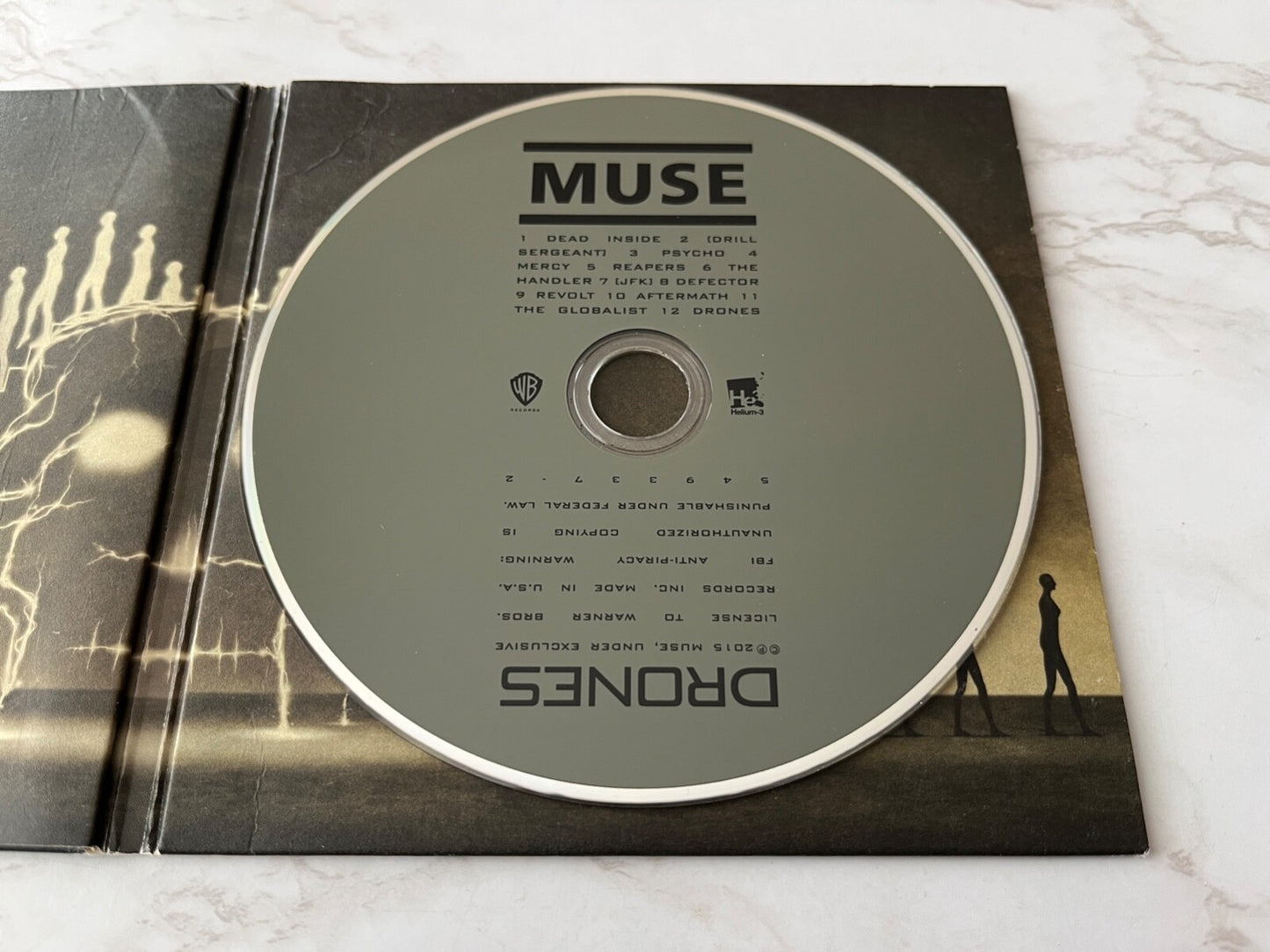 Muse – Drones (Digipak) (2015) [ORIGINAL USA PRESS]