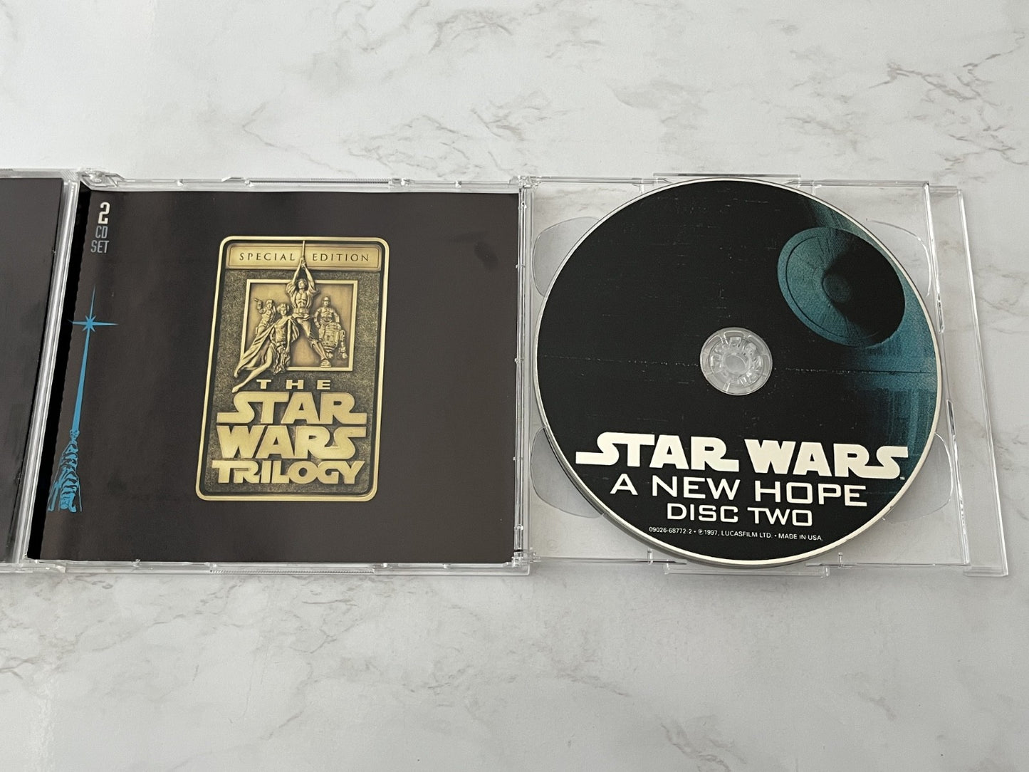 John Williams – Star Wars A New Hope Soundtrack (1997)