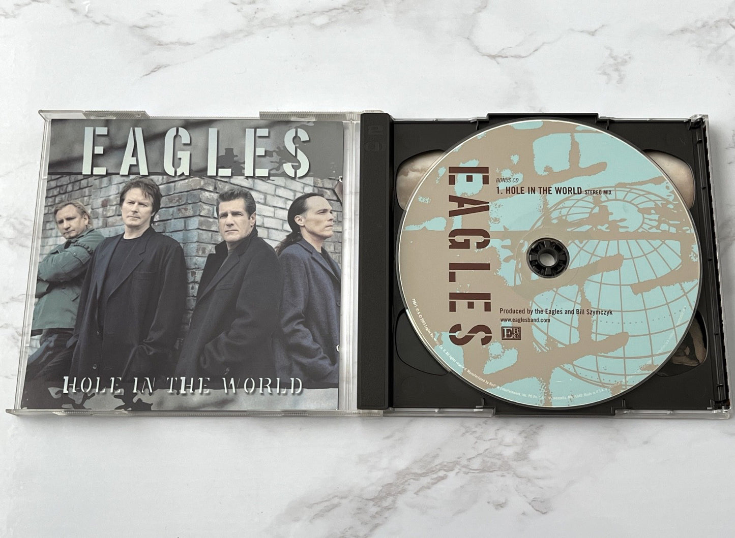 Eagles – Hole In The World (CD/DVD) (2003)