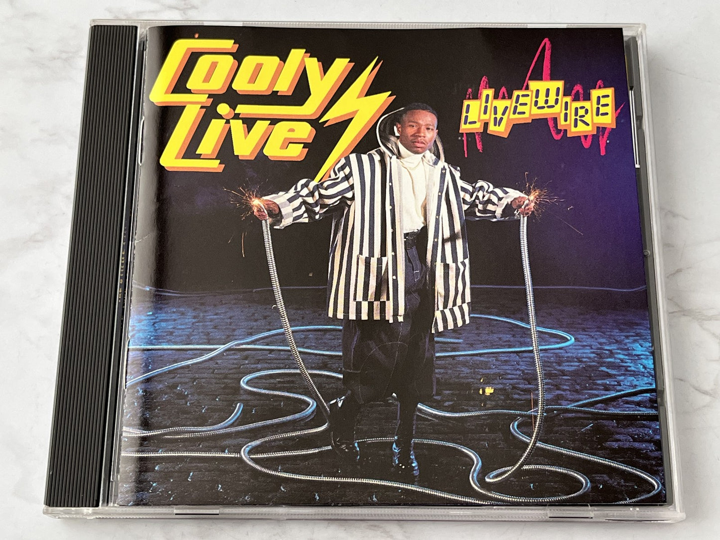Cooly Live – Livewire (1993) [ORIGINAL USA PRESS]