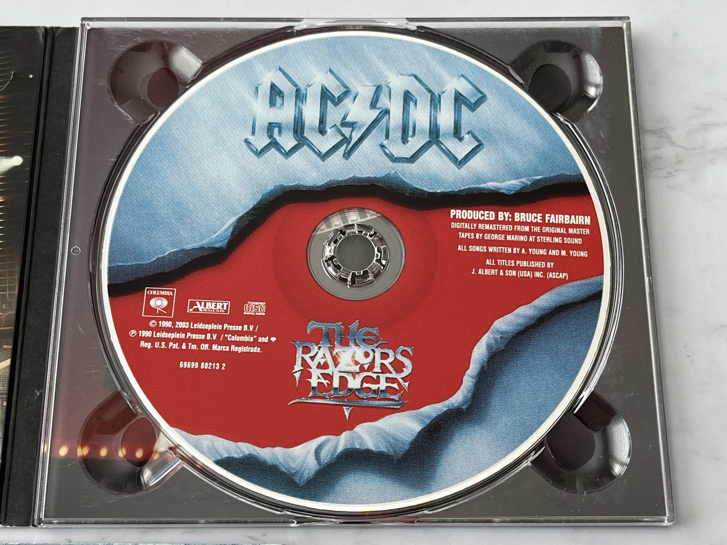 AC/DC – The Razors Edge (Digipak) (2003)