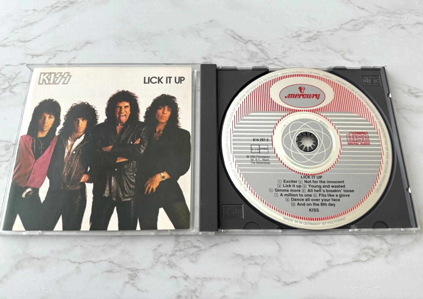 Kiss – Lick It Up [W GERMANY TARGET ERA]