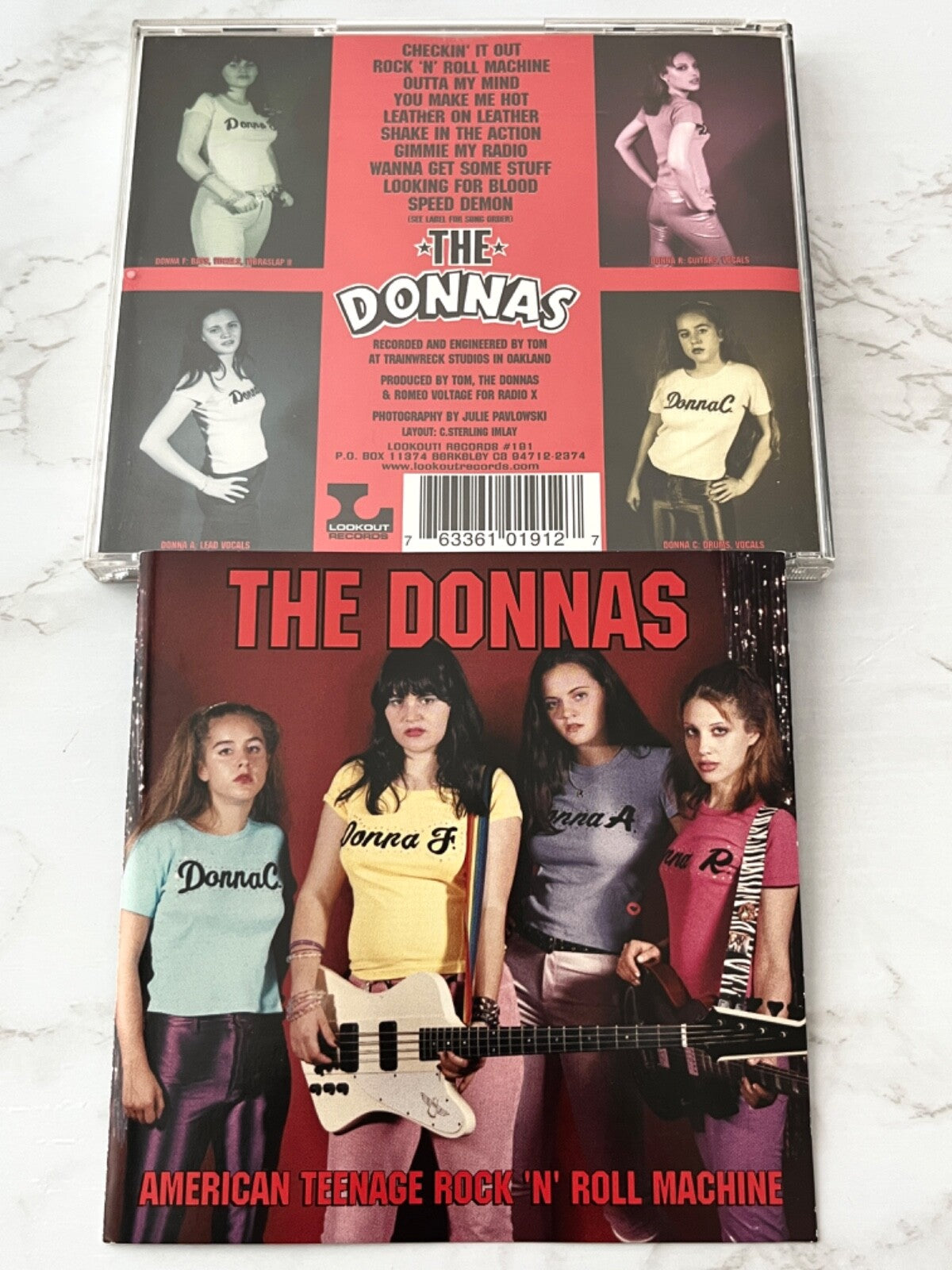 The Donnas – American Teenage Rock N Roll Machine (1998) [ORIGINAL USA PRESS]
