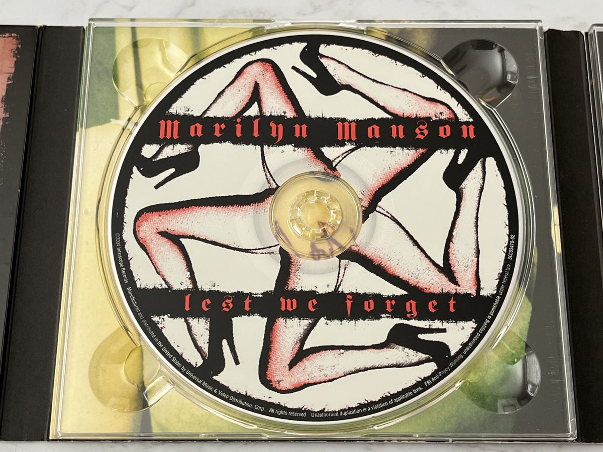 Marilyn Manson – Lest We Forget (Deluxe Edition, Digipak, CD/DVD) (2004)