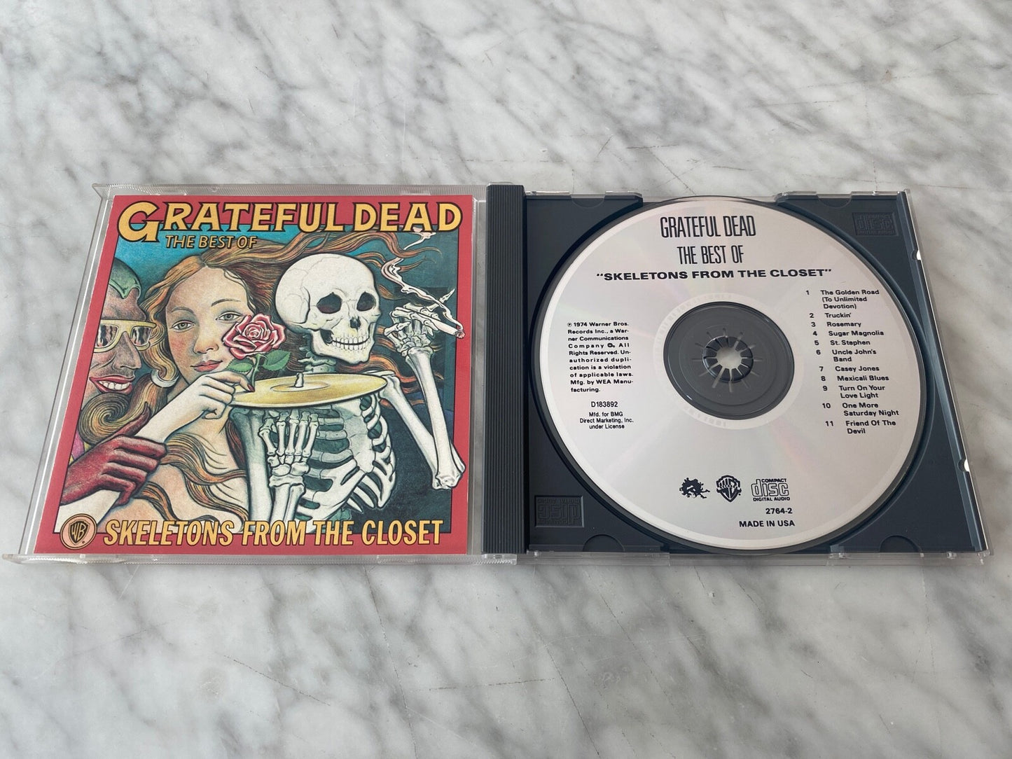 Grateful Dead – Skeletons From The Closet