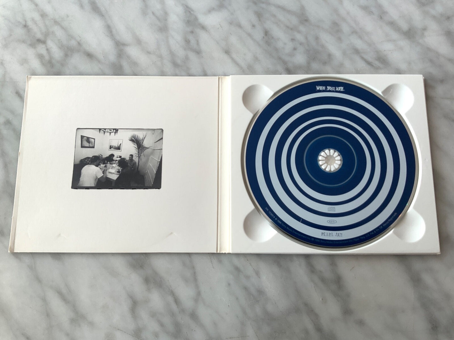 Pearl Jam – Who Are You (Digipak) (1996)