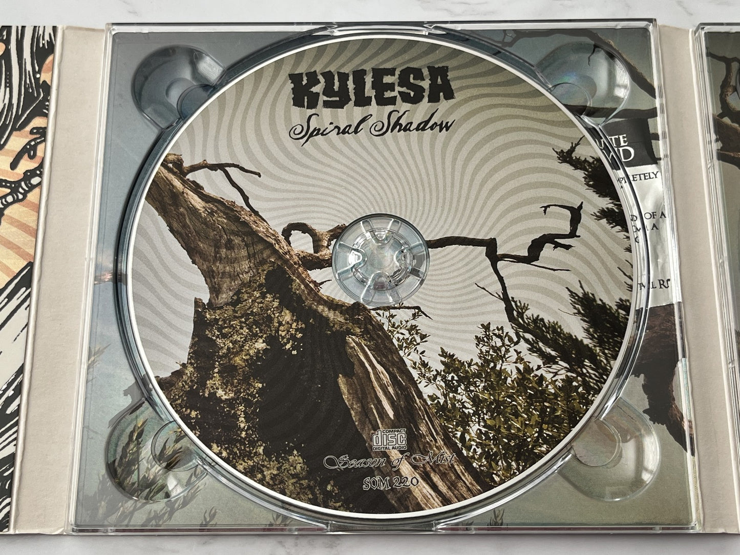 Kylesa – Spiral Shadow (Digipak, CD/DVD) (2010)
