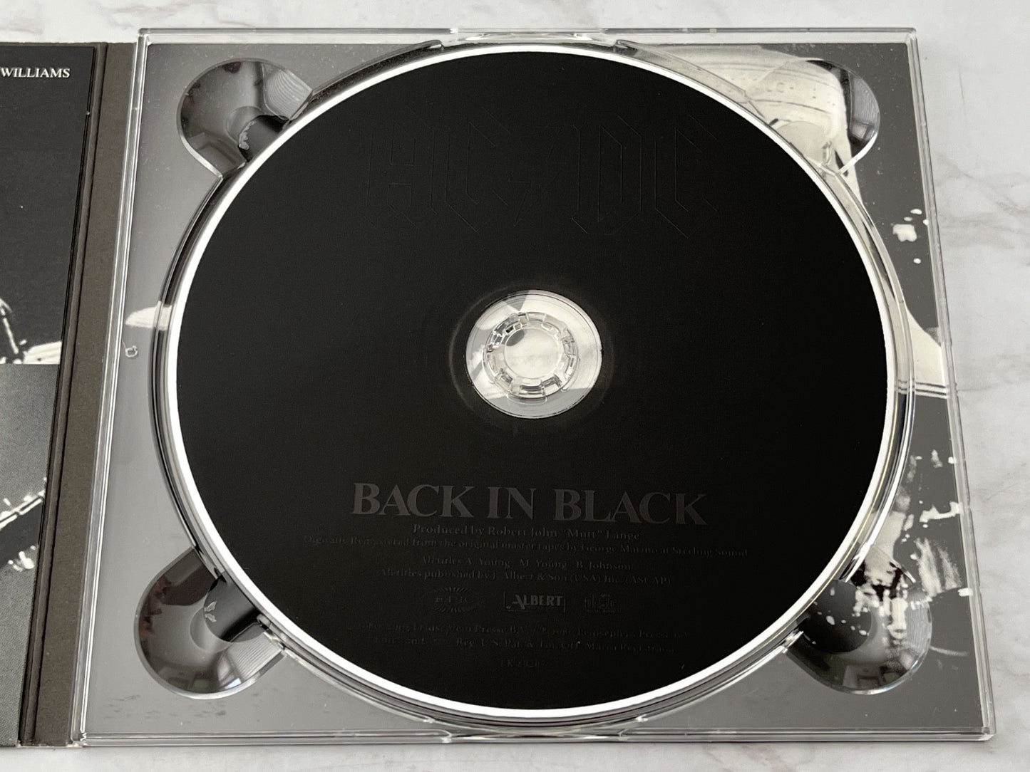 AC/DC – Back In Black (Digipak) (2003)