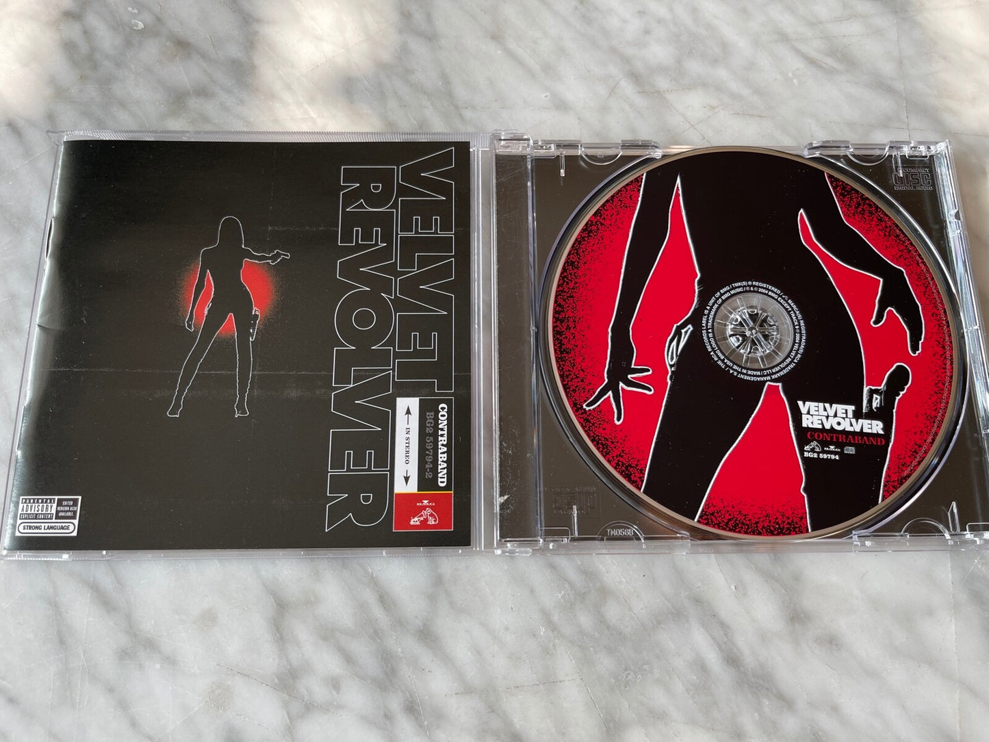 Velvet Revolver – Contraband (2004) [ORIGINAL USA PRESS]