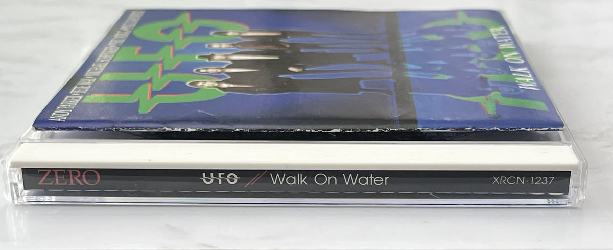 UFO – Walk on Water (OBI) (1995)