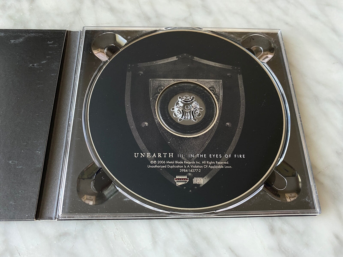 Unearth – III In The Eyes Of Fire (CD/DVD) (2006)