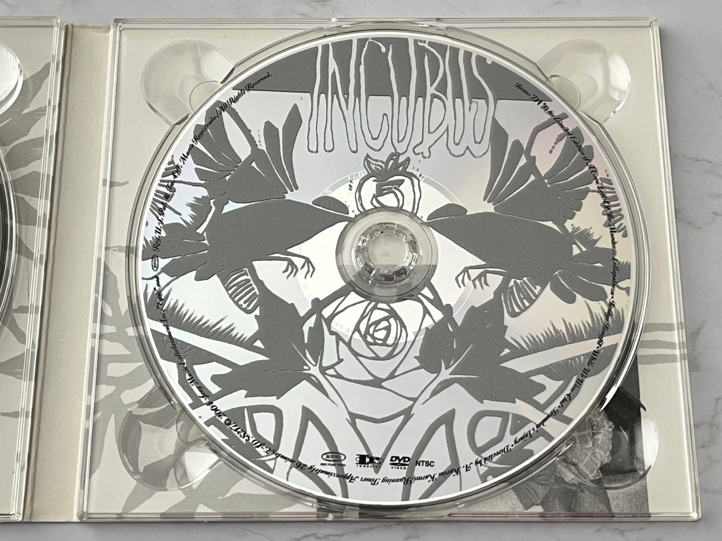 Incubus – A Crow Left Of The Murder (Digipak, CD/DVD) (2004)
