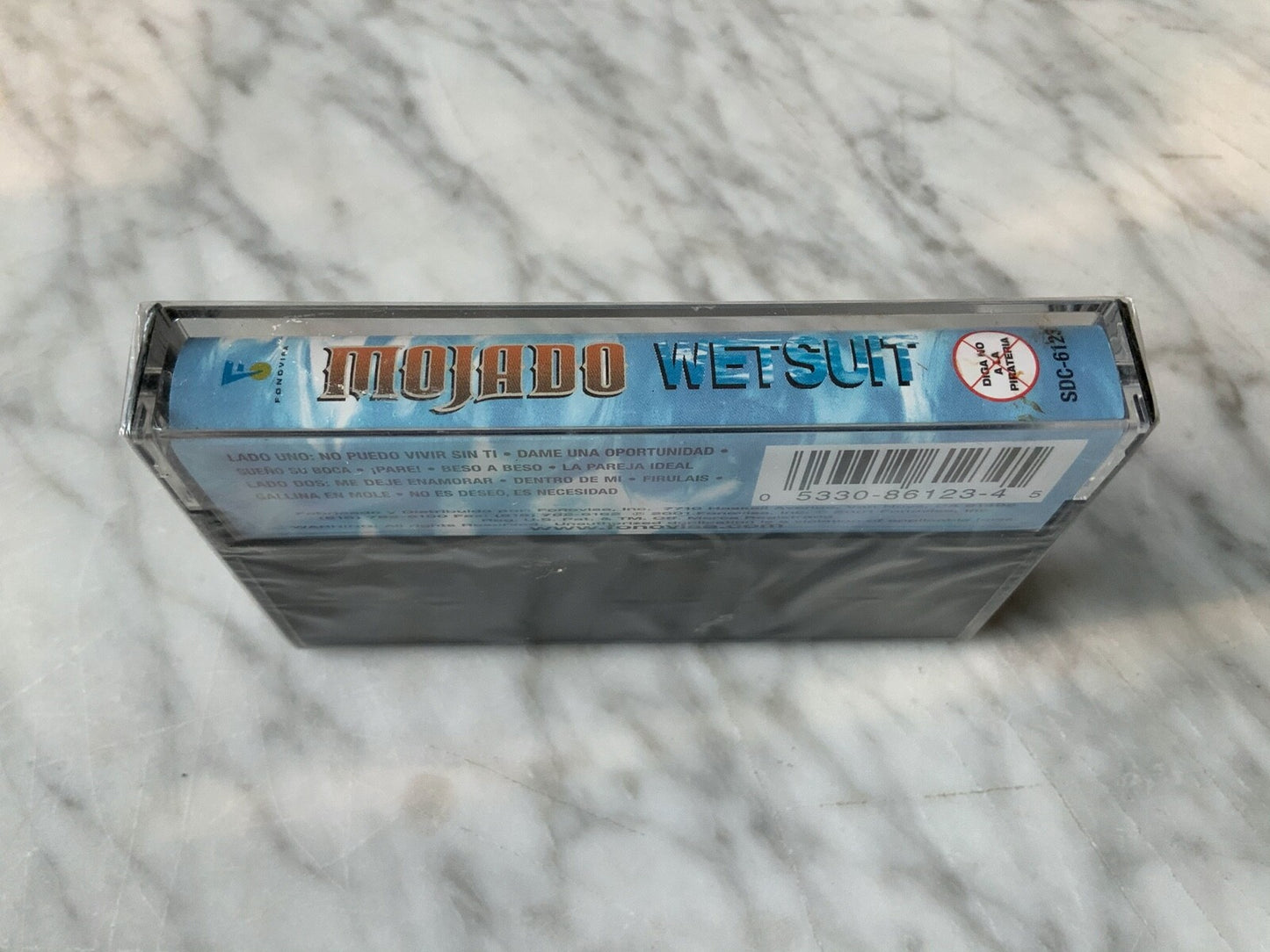 Grupo Mojado – Wetsuit (2001) [ORIGINAL USA PRESS]