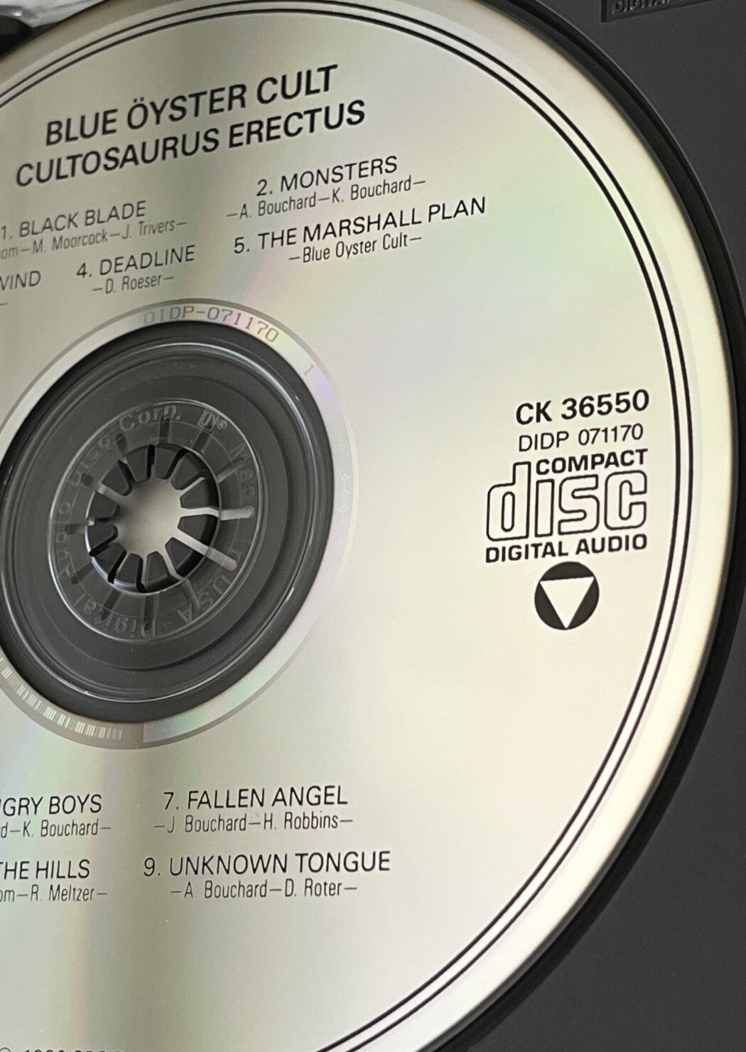 Blue Oyster Cult – Cultosaurus Erectus (1988) [DADC PRESS]