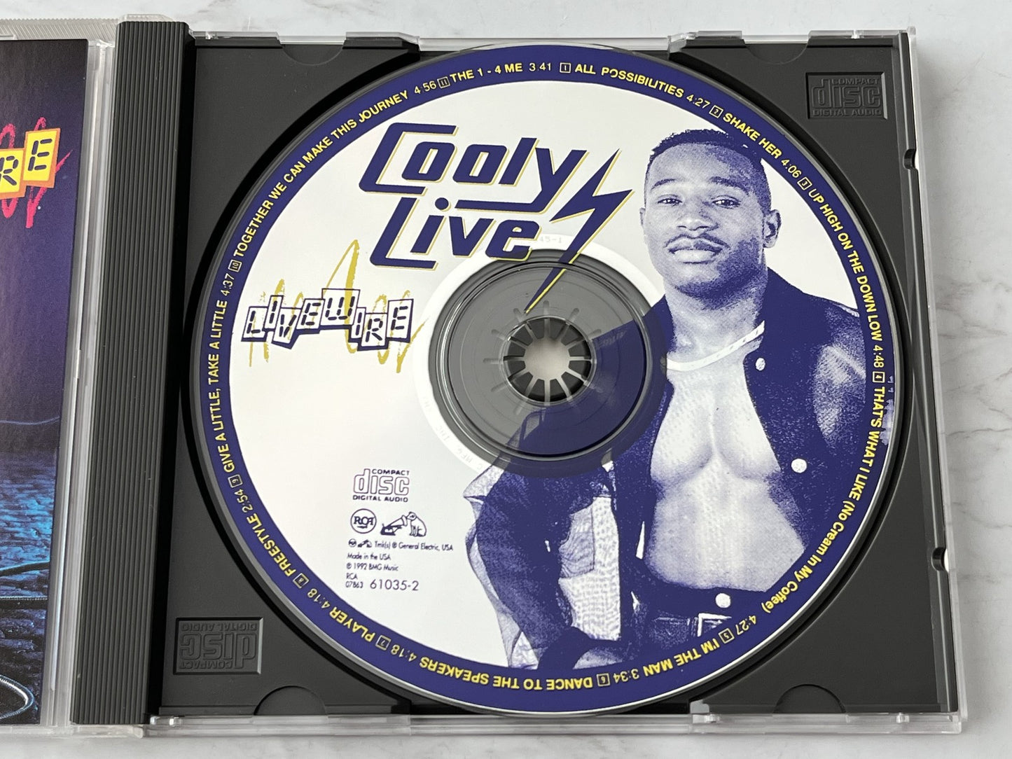 Cooly Live – Livewire (1993) [ORIGINAL USA PRESS]