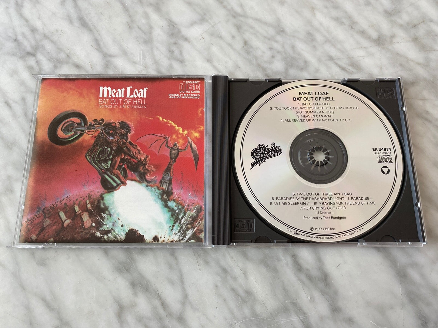 Meat Loaf – Bat Out Of Hell