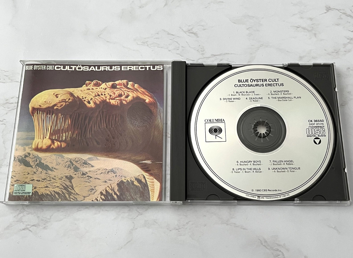 Blue Oyster Cult – Cultosaurus Erectus [ORIGINAL USA PRESS]