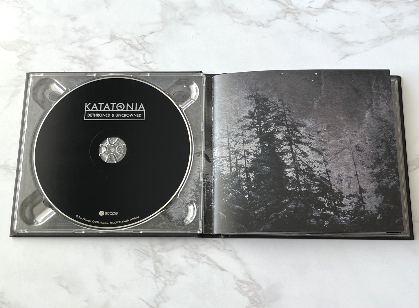 Katatonia – Dethroned & Uncrowned (Numbered, CD/DVD) (2013)