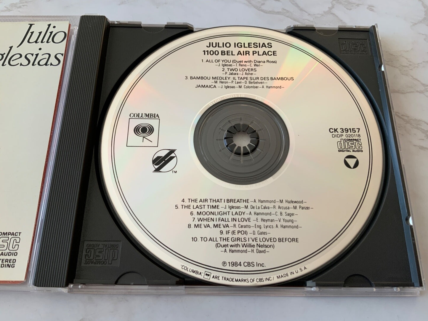 Julio Iglesias – 1100 Bel Air Place (1984) [DADC PRESS]